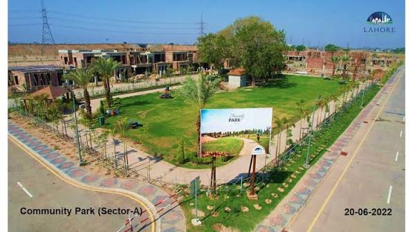 10 Marla Plot, Overseas Central, B Block, Lahore Smart City